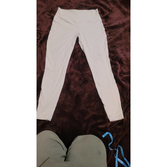 Lululemon Align HR Pant 28" in Chrome Size 10 great condition - Picture 3 of 7
